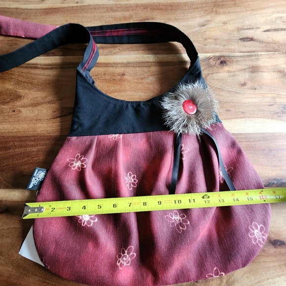 NWT C.divin black & red handmade crossbody bag - Picture 7 of 8